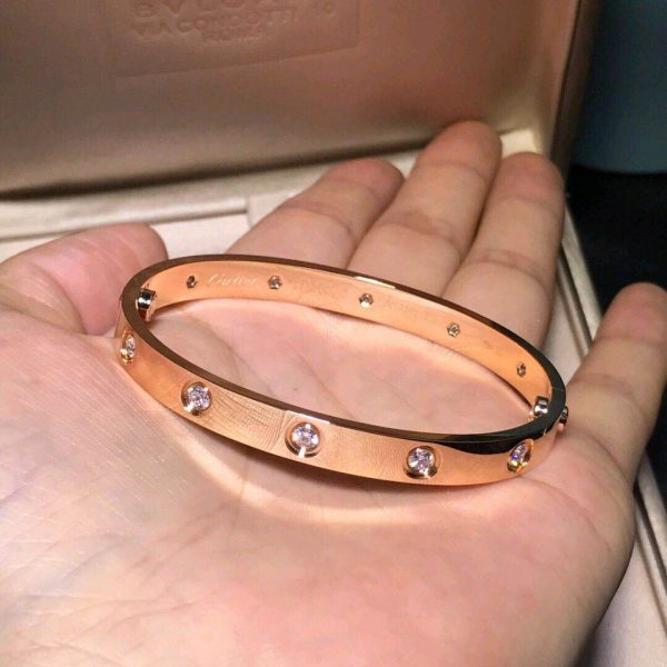 Cartier Love Bracelet, 10 Diamonds