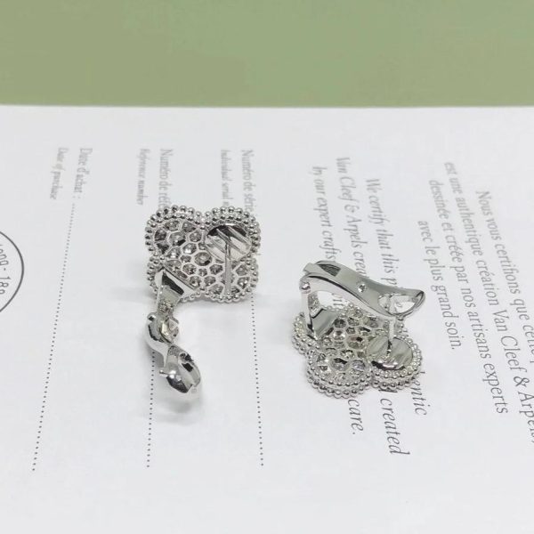 VCA-Magic-Alhambra-earrings