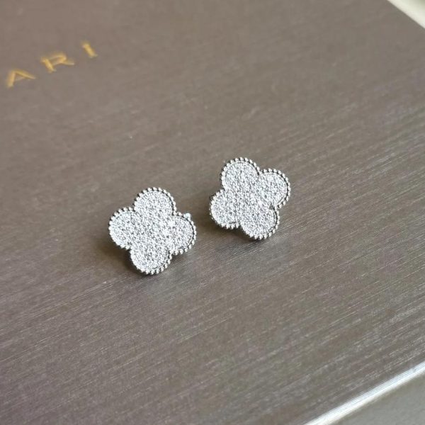 VCA-Magic-Alhambra-earrings