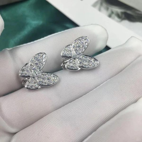Van-Cleef-Arpels-Two-Butterfly-Between-the-Finger-ring