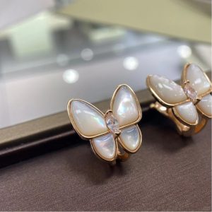 Van-Cleef-Arpels-Two-Butterfly-earrings-white-mother-of-pearl