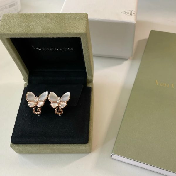 Van-Cleef-Arpels-Two-Butterfly-earrings-white-mother-of-pearl