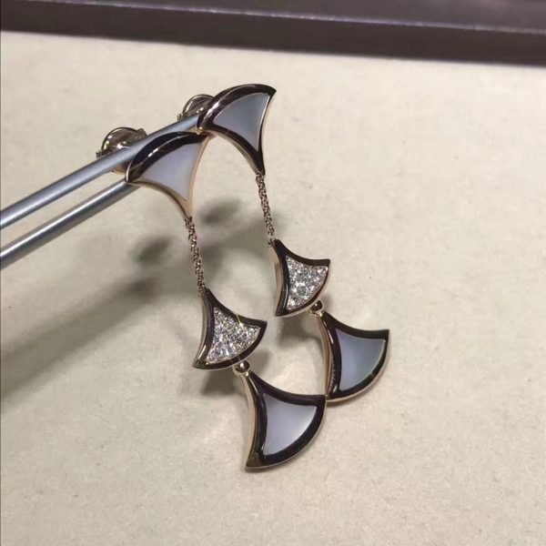 Bvlgari Diva' Dream Earrings mother of pearls
