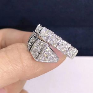 Bvlgari Serpenti one-coil ring in 18 kt white gold, set with full pavé diamonds