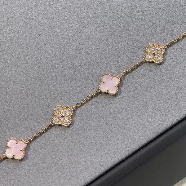 Van-Cleef-Arpels-Vintage-Alhambra-bracelet-5-motifs-Diamonds