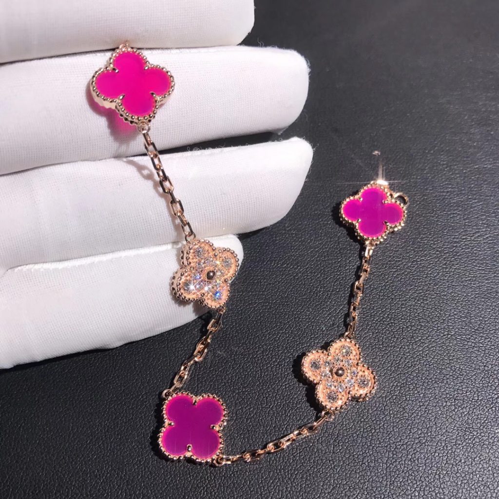 Van Cleef & Arpels Vintage Alhambra bracelet, 5 motifs, Diamonds
