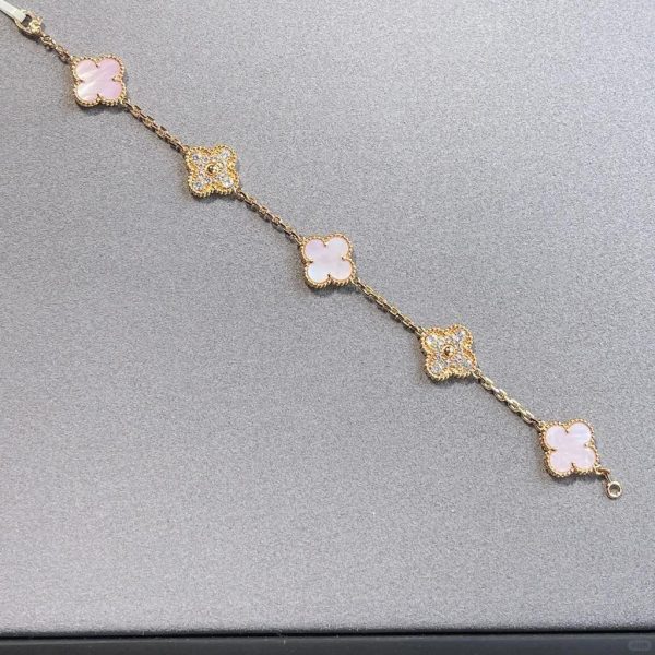 Van-Cleef-Arpels-Vintage-Alhambra-bracelet-5-motifs-Diamonds
