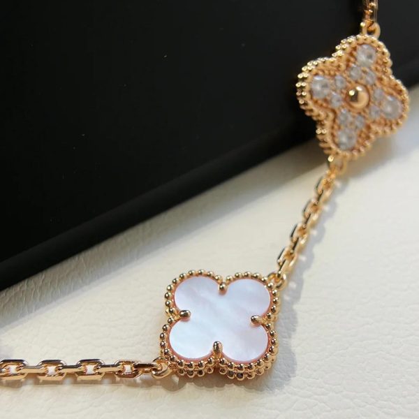 Van-Cleef-Arpels-Vintage-Alhambra-bracelet-5-motifs-Diamonds