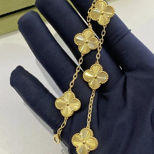 Van-Cleef-Arpels-Vintage-Alhambra-bracelet-5-motifs-guilloché-yellow-gold