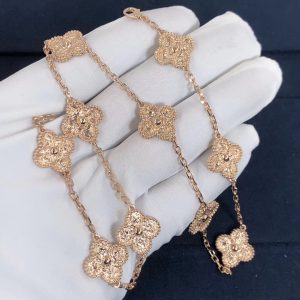 Van Cleef & Arpels Vintage Alhambra necklace， yellow gold, 10 motifs