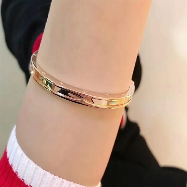 Pure 18k gold Bvlgari B.zero1 bracelet sale
