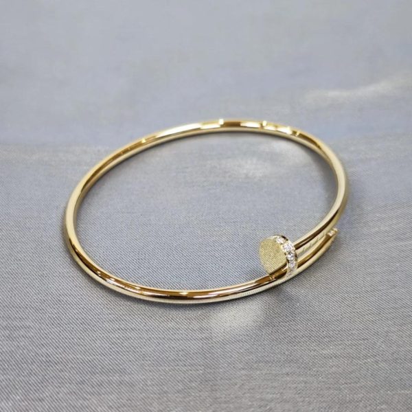 Cartier-Juste-Un-Clou-Bracelet-Yellow-Gold-Small-Model-set-with-20-brilliant-cut-diamonds-totaling-0.18-carats