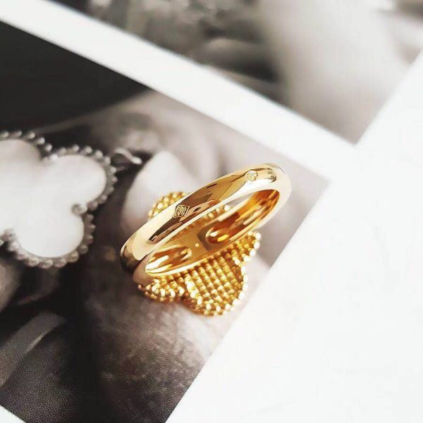 Van Cleef & Arpels Vintage Alhambra ring