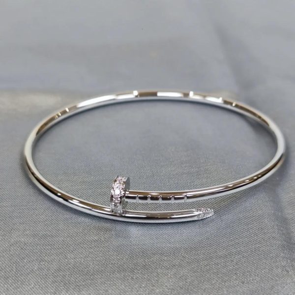 cartier-juste-un-clou-bracelet-small-model-diamonds-white-gold