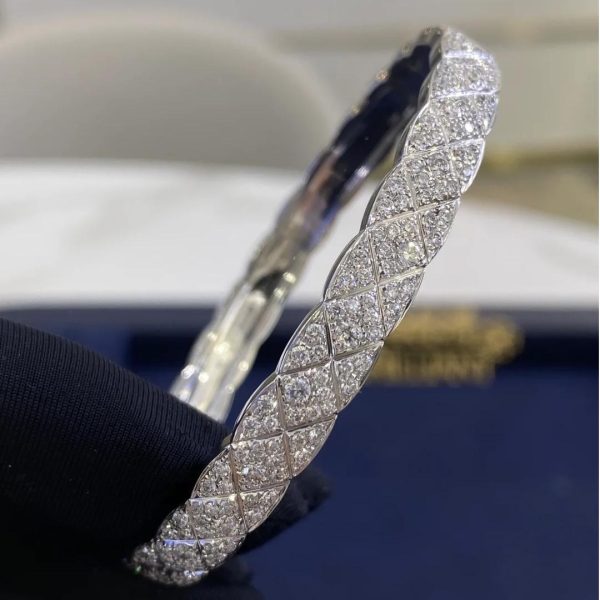 Pure-18k-gold-chanel-COCO-Crush-Bracelet-with-diamonds