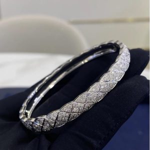 Pure-18k-gold-chanel-COCO-Crush-Bracelet-with-diamonds