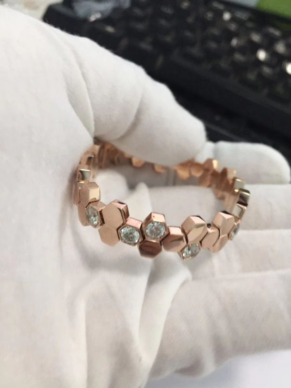 Pure 18k Gold Chaumet Taille Impératrice Bee My Love Bracelet