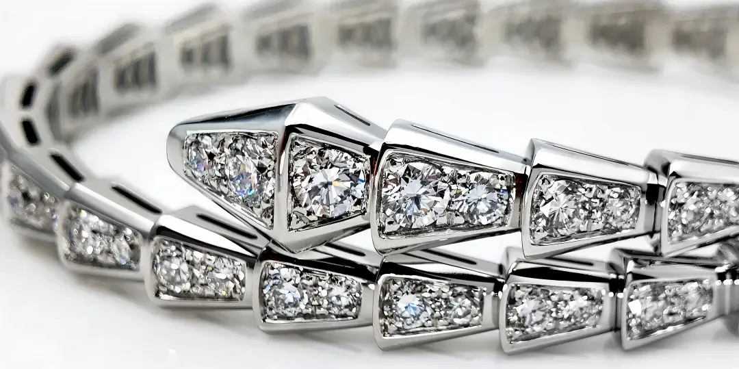 18k gold Bulgari Serpenti bracelet with diamonds